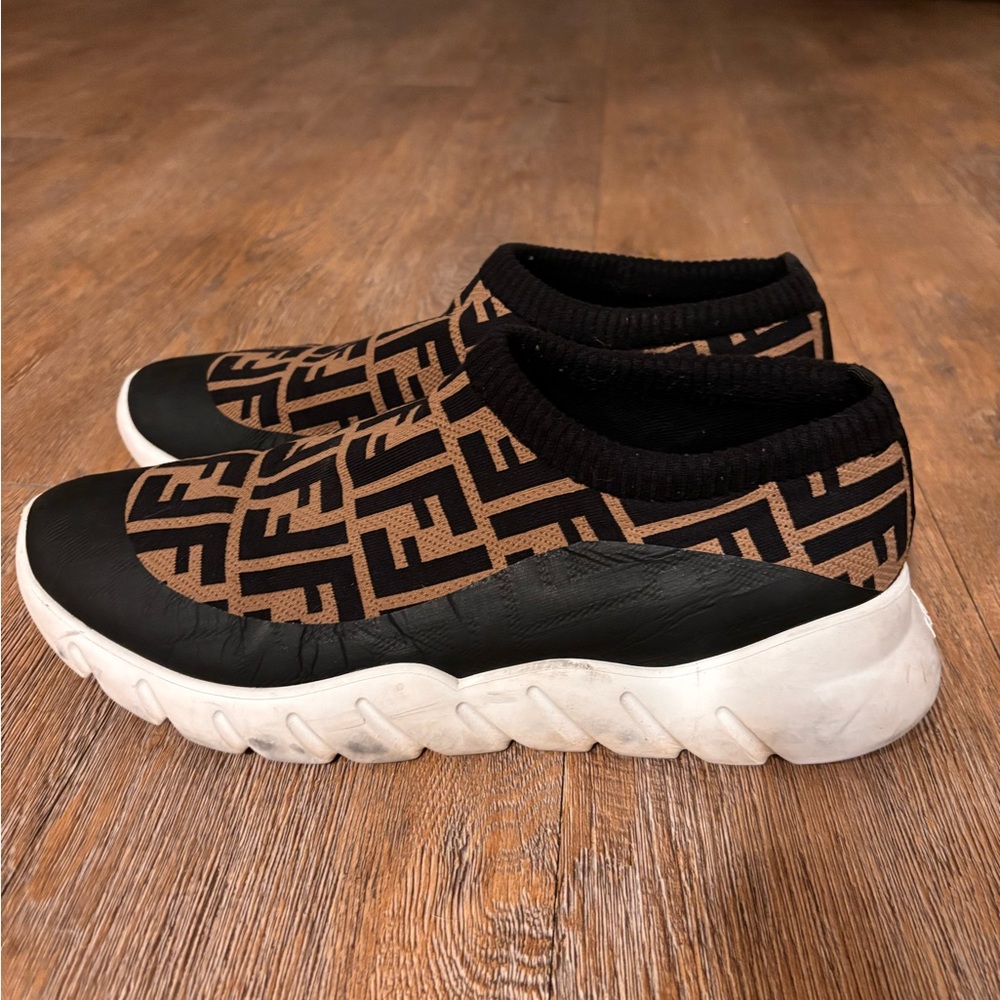 Fendi slip on men shoes